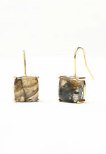 Load image into Gallery viewer, Twilight Labradorite Earrings
