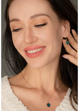 Load image into Gallery viewer, Sapphire Glass Necklace