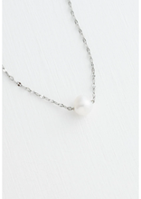Load image into Gallery viewer, Silver Pearl Necklace